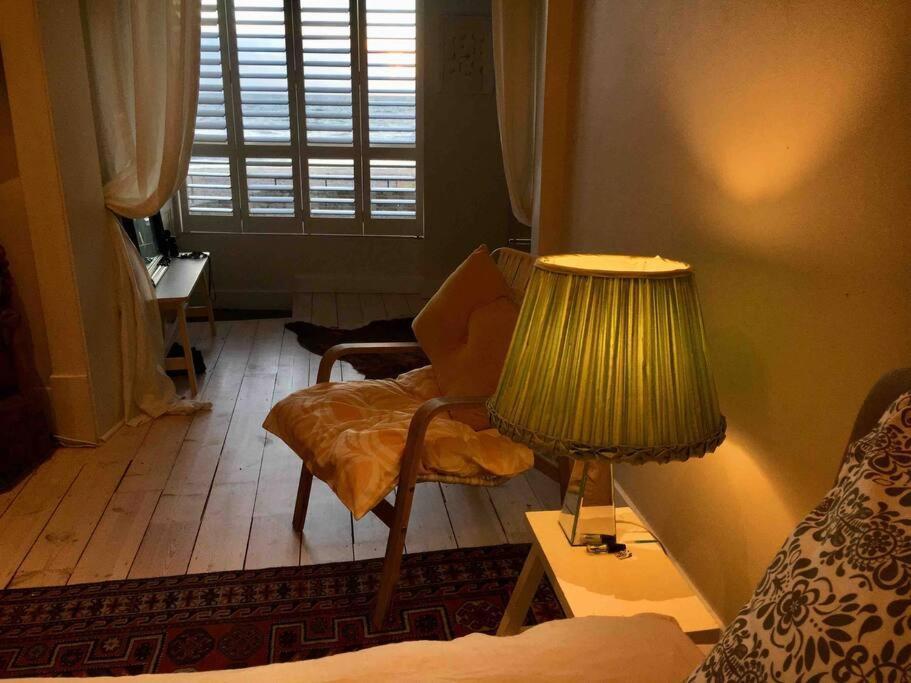 Absolute Beachfront Apartment, Amazing Sunsets Glenelg Eksteriør bilde