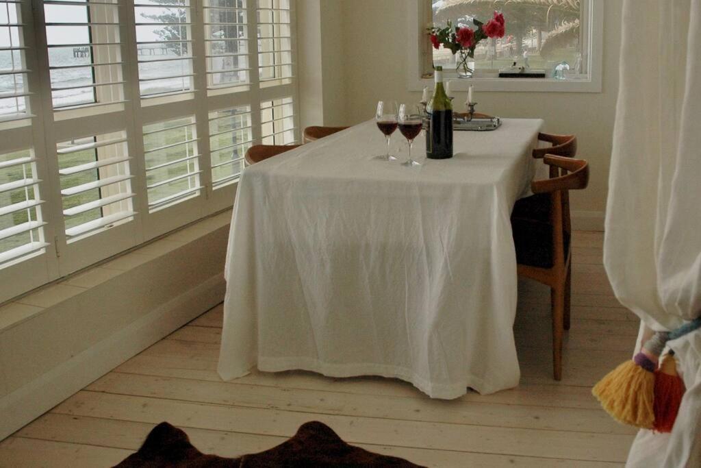 Absolute Beachfront Apartment, Amazing Sunsets Glenelg Eksteriør bilde