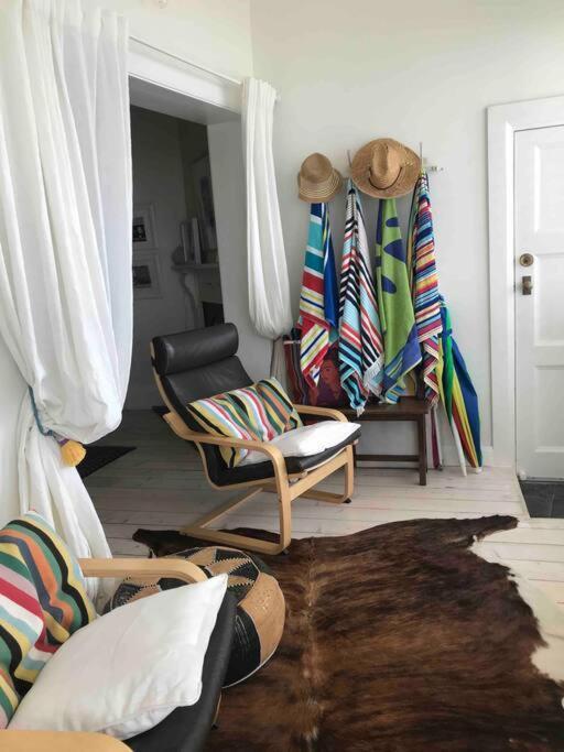 Absolute Beachfront Apartment, Amazing Sunsets Glenelg Eksteriør bilde